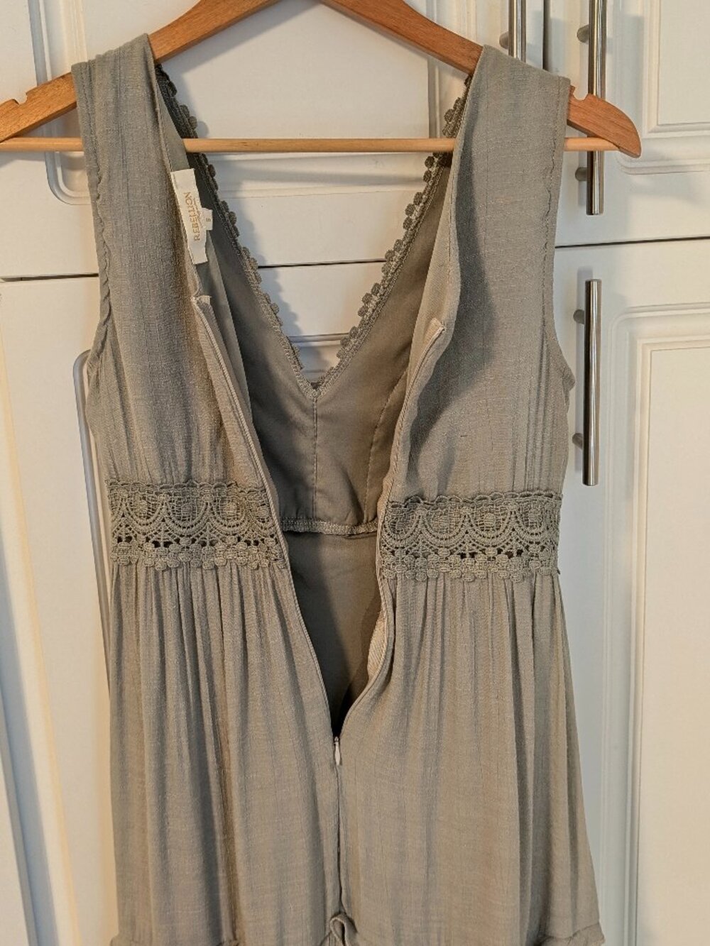 Rebellion Sage Crochet Lace Sleeveless Tiered Maxi Dress S Boho Cottagecore EUC - Picture 7 of 13